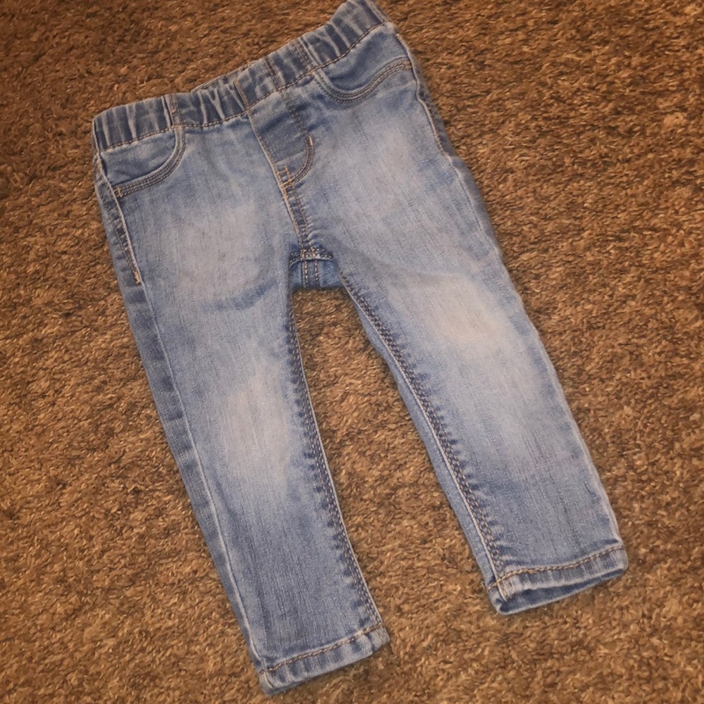 Beautiful blue denim jeans from OLD NAVY!!!